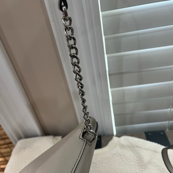 Michale Kors crossbody - Picture 7 of 9